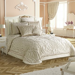 KAROLİN YATAK ÖRTÜSÜ